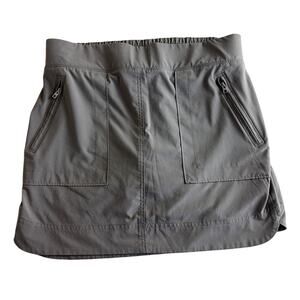Athleta Chelsea Cargo Skort Size 10 Taupe Grey Golf Pickleball Zip Pockets